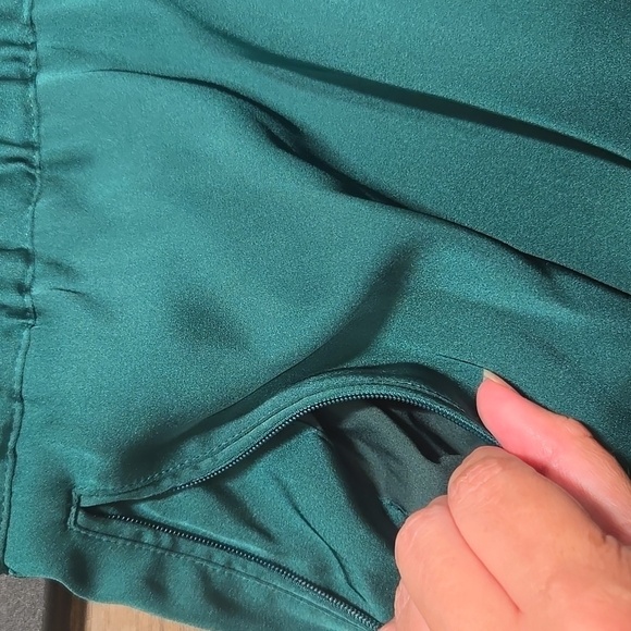 Emily McCarthy-Downtown Jogger In Botanical Green-Size Medium - Picture 13 of 17